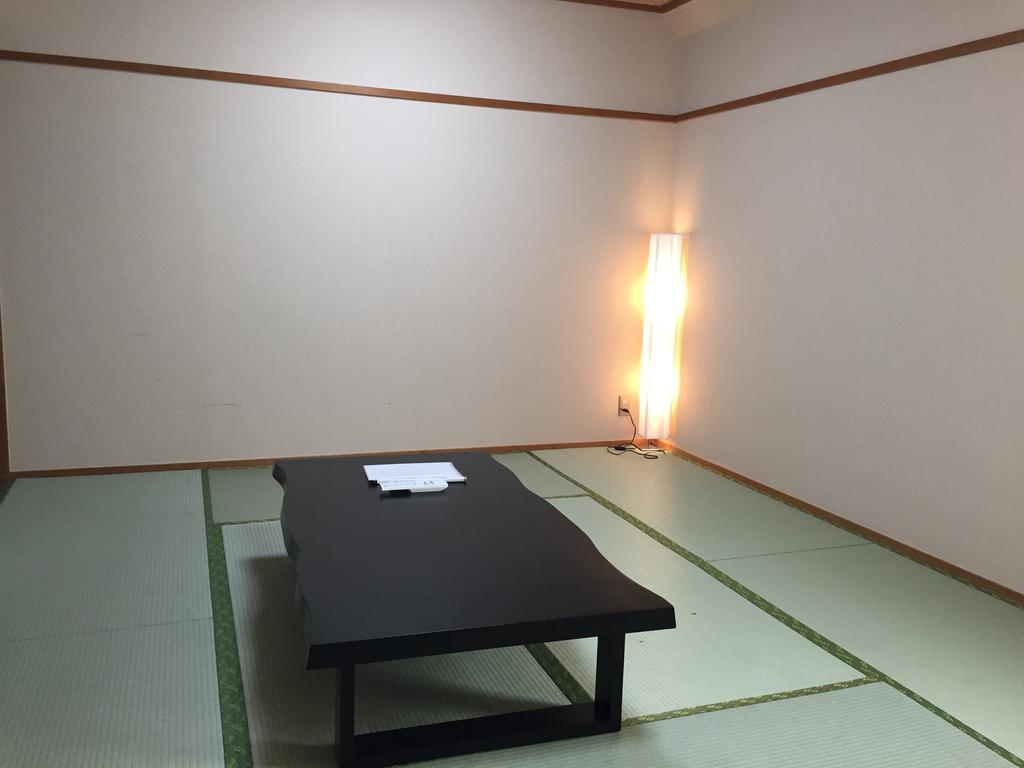 Tokyo Banyan Hotel Ruang foto