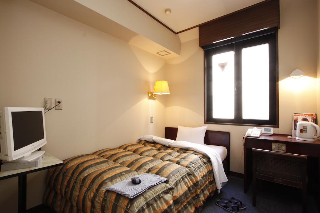 Tokyo Banyan Hotel Bagian luar foto