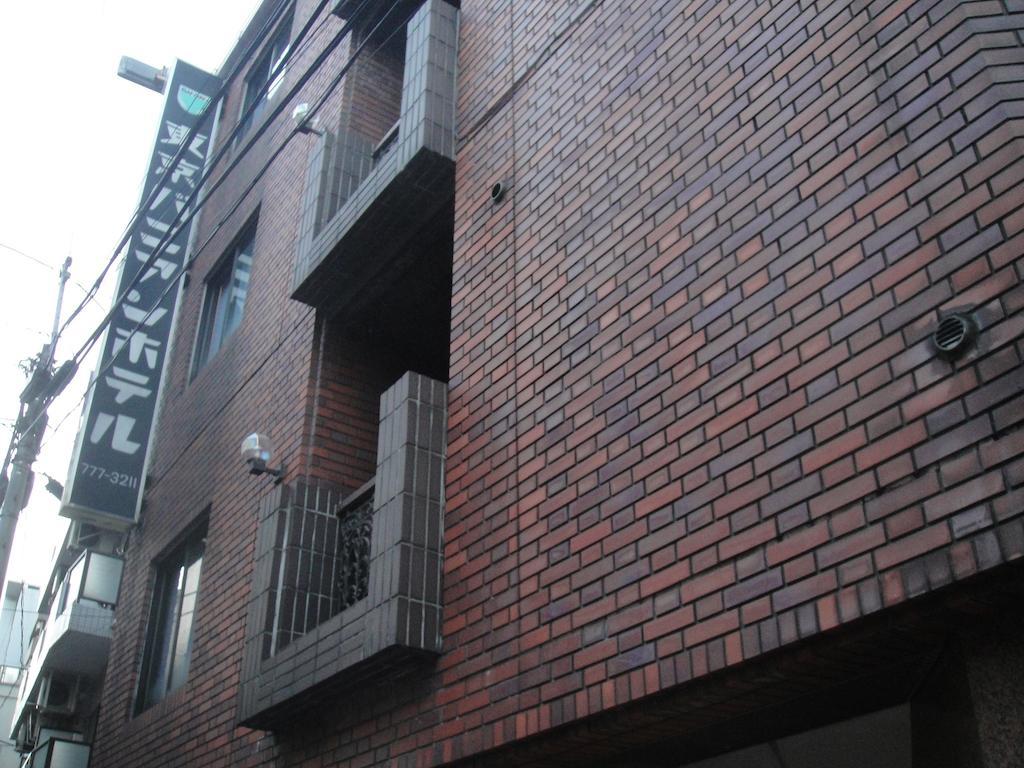 Tokyo Banyan Hotel Bagian luar foto